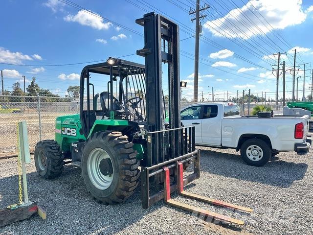 JCB 930 Rough terrain trucks