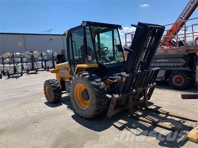 JCB 930-4 Rough terrain trucks