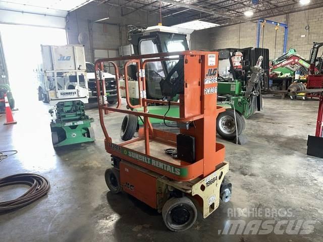 JLG 1230ES Vertical mast lifts