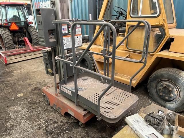 JLG 12SP Vertical mast lifts