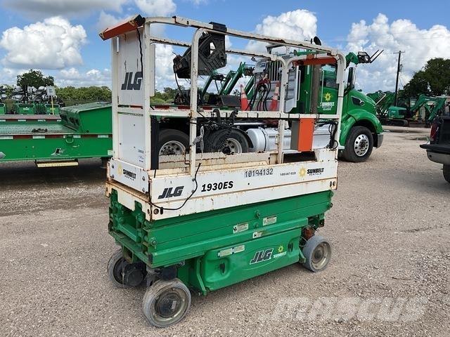 JLG 1930ES Scissor lifts
