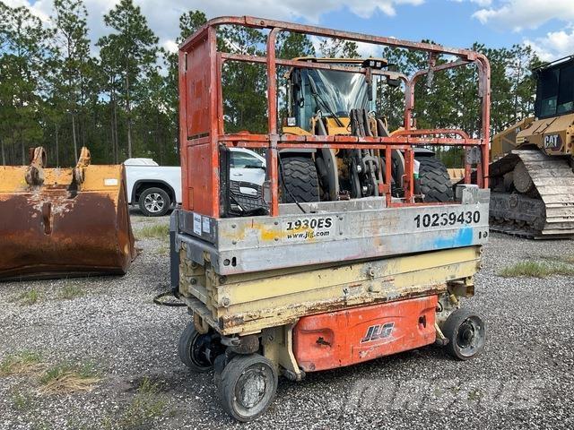 JLG 1930ES Scissor lifts