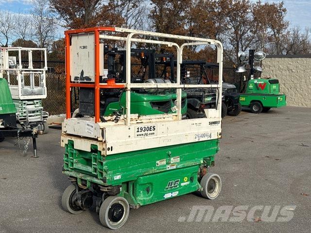 JLG 1930ES Scissor lifts