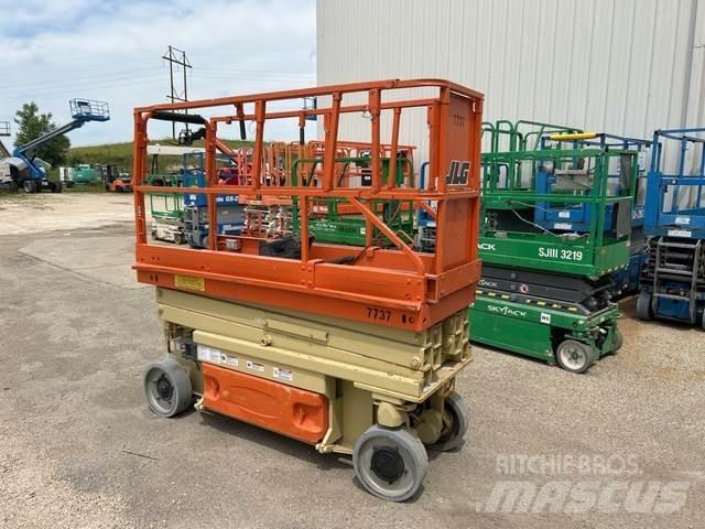 JLG 2030ES Scissor lifts