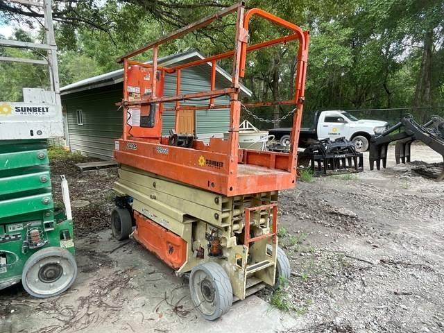 JLG 2032ES Scissor lifts