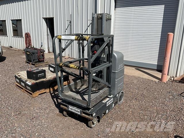 JLG 20MVL Vertical mast lifts