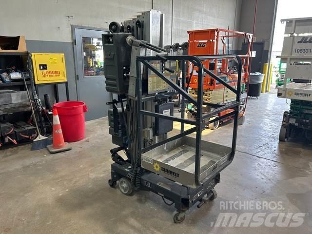 JLG 25AM Vertical mast lifts