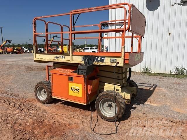 JLG 260MRT Scissor lifts