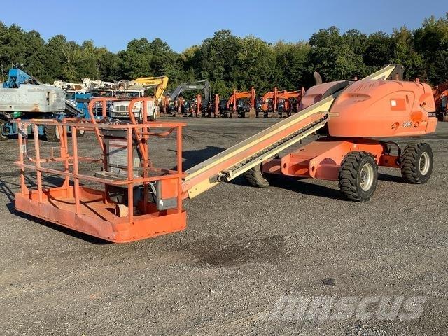 JLG 400S Telescopic boom lifts