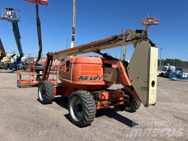 JLG 600AJ Articulated boom lifts