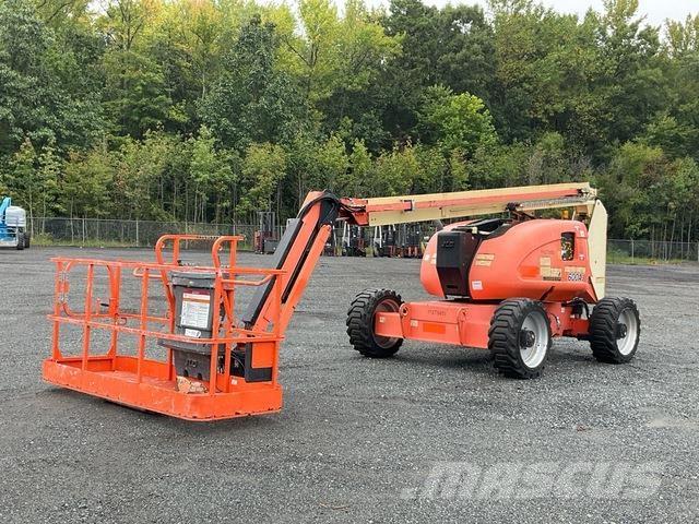 JLG 600AJ Articulated boom lifts