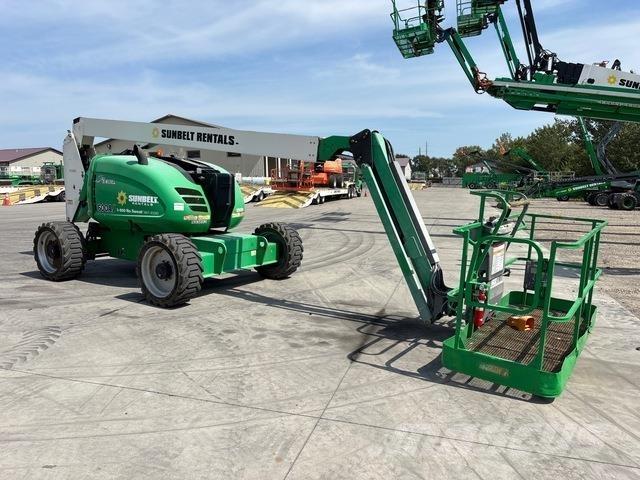 JLG 600AJ Articulated boom lifts