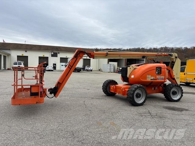 JLG 600AJ Articulated boom lifts