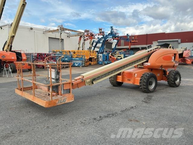 JLG 600S Telescopic boom lifts
