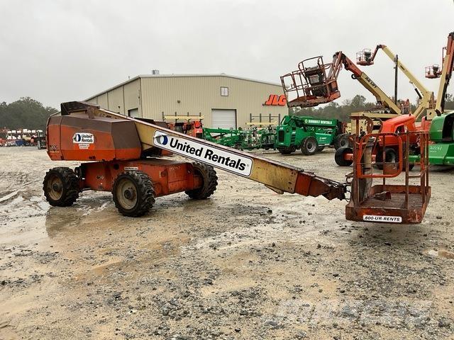 JLG 600S Telescopic boom lifts