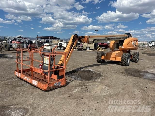 JLG 600SJ 4X4 Articulated boom lifts
