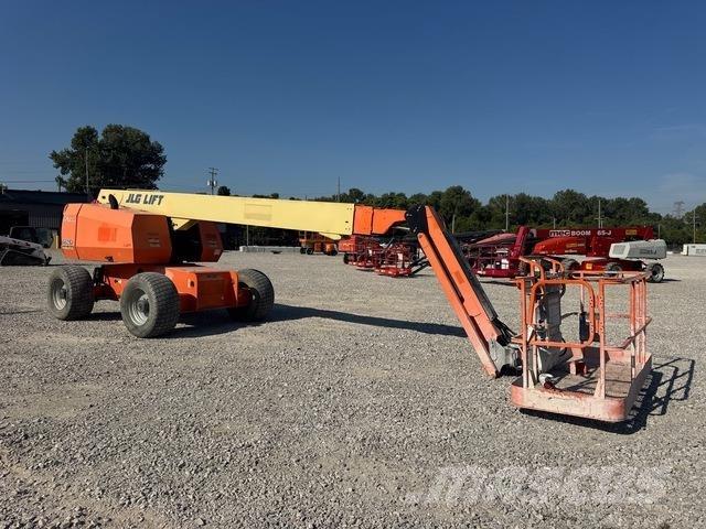 JLG 660SJ Telescopic boom lifts