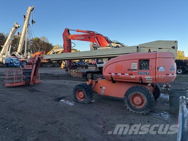 JLG 660SJ Telescopic boom lifts