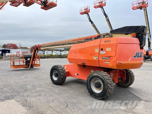 JLG 660SJ Telescopic boom lifts