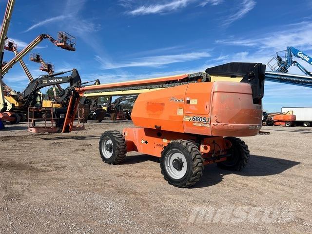 JLG 660SJ Telescopic boom lifts