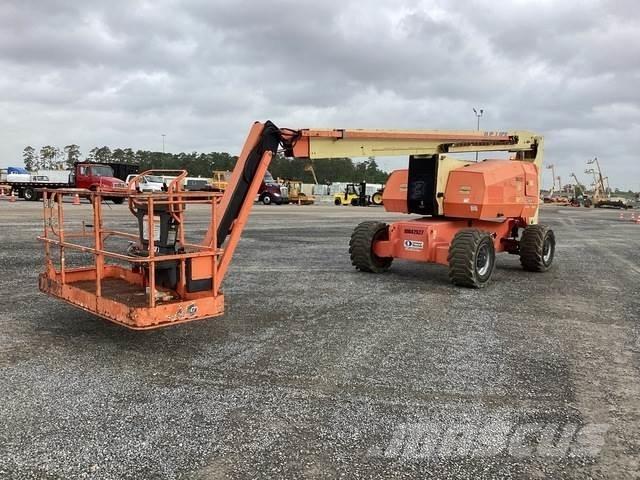 JLG 800 AJ Articulated boom lifts