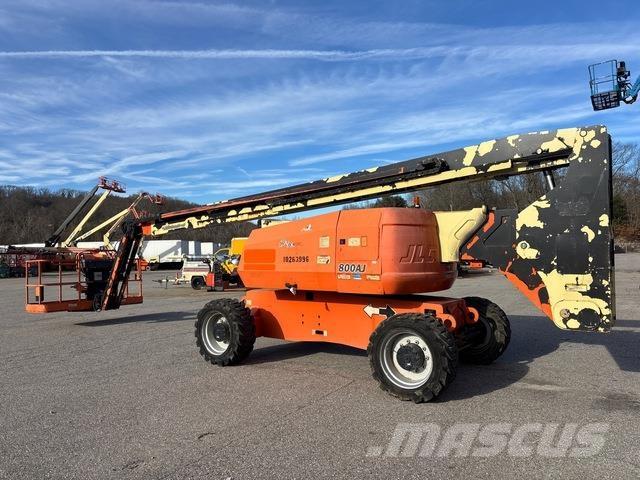 JLG 800 AJ Articulated boom lifts