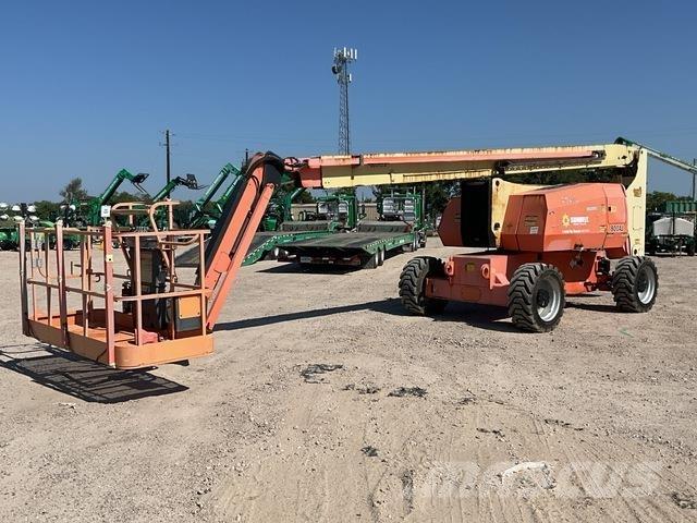 JLG 800AJ Articulated boom lifts