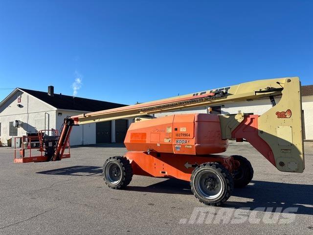 JLG 800AJ Articulated boom lifts