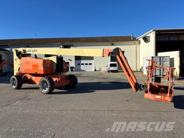 JLG 800AJ Articulated boom lifts