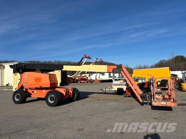 JLG 800AJ Articulated boom lifts