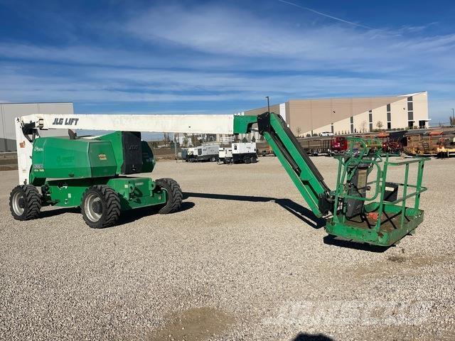 JLG 800AJ Articulated boom lifts