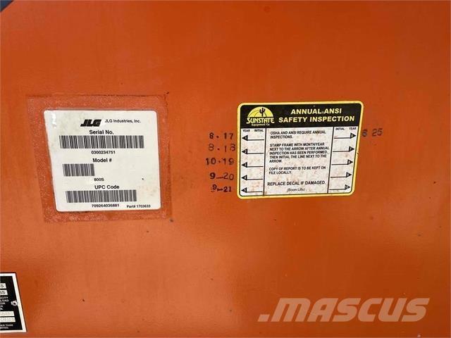 JLG 800S Telescopic boom lifts
