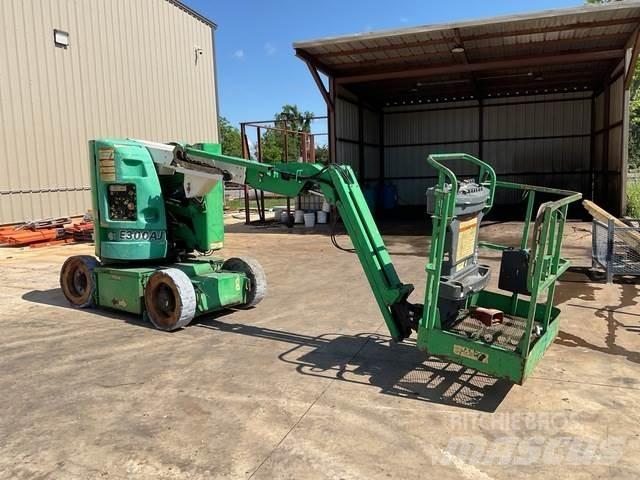 JLG E300AJ Articulated boom lifts