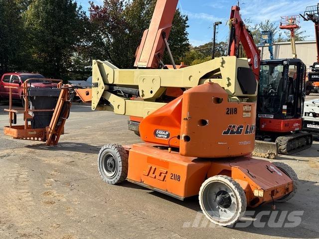 JLG E400AJPN Articulated boom lifts