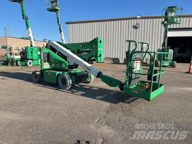 JLG E400AN Articulated boom lifts