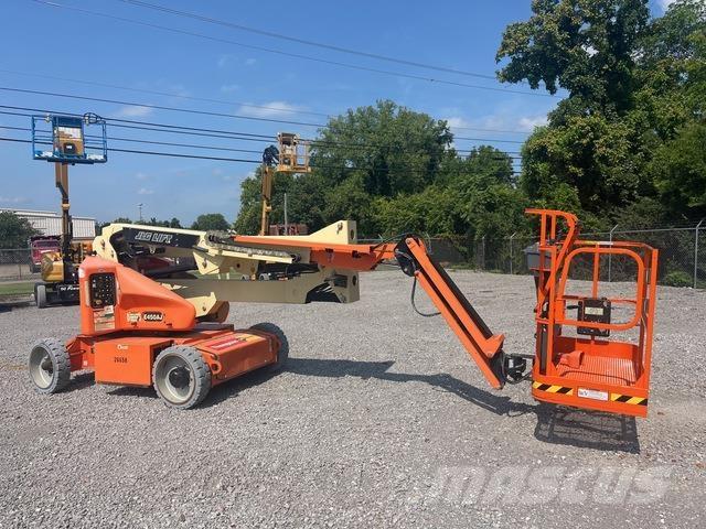 JLG E450AJ Articulated boom lifts