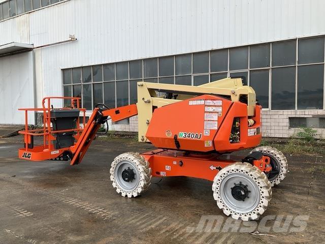 JLG H340AJ Articulated boom lifts