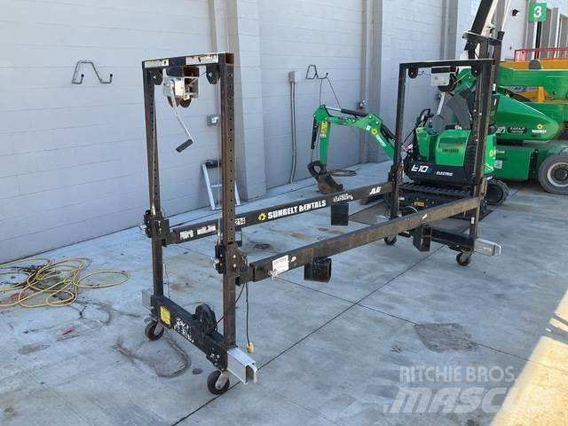 JLG Straddle Construction - Others
