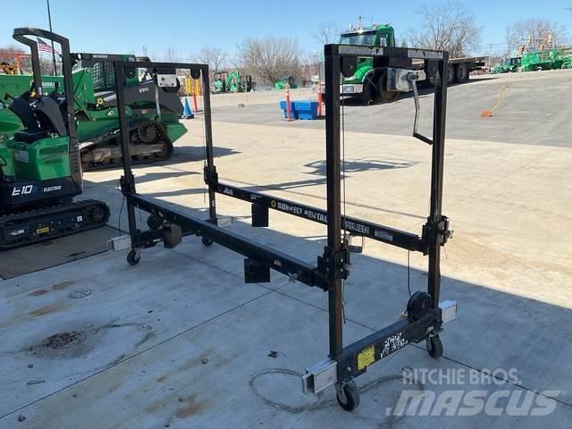 JLG Straddle Construction - Others