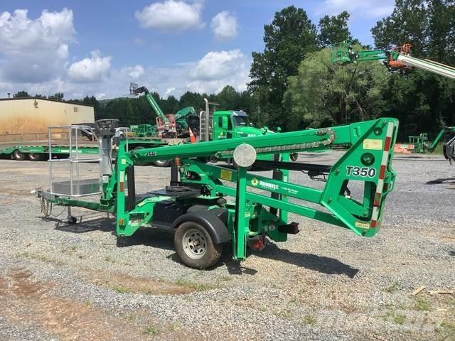 JLG T-350 Trailer mounted aerial platforms