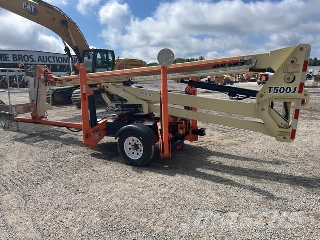 JLG T500J Trailer mounted aerial platforms