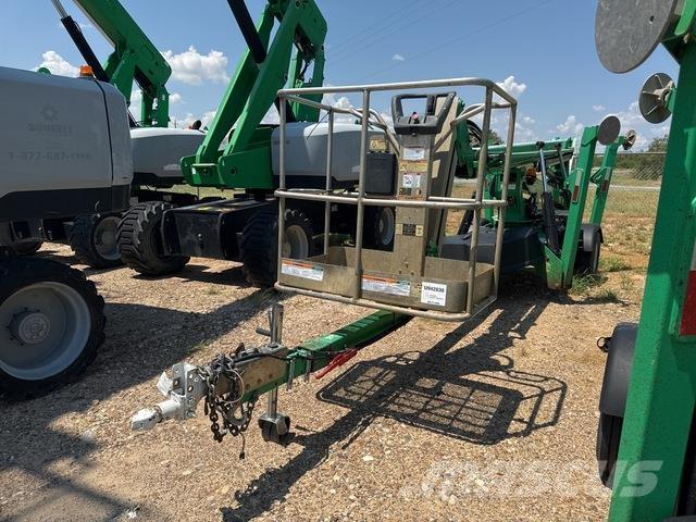 JLG T500J Trailer mounted aerial platforms
