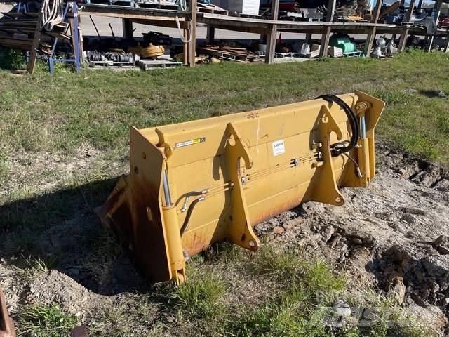 John Deere  Backhoe loaders