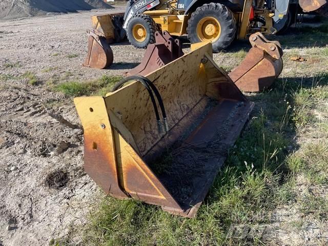 John Deere  Backhoe loaders