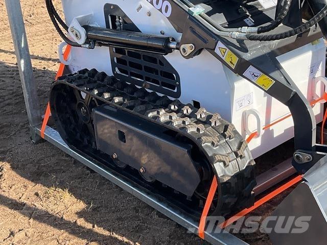 JQ Power JQ400 Skid steer loaders