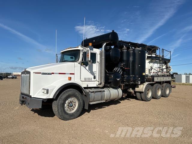 Kenworth T-800 Crawler excavators