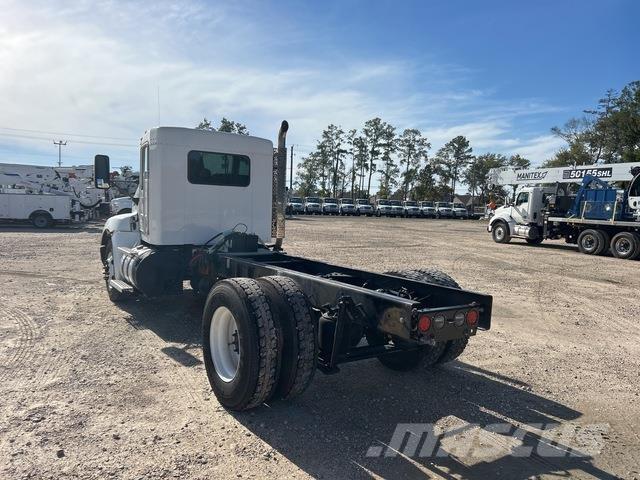 Kenworth T370 Cabins and interior