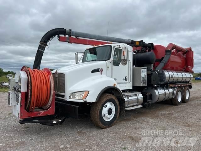 Kenworth T400 Crawler excavators