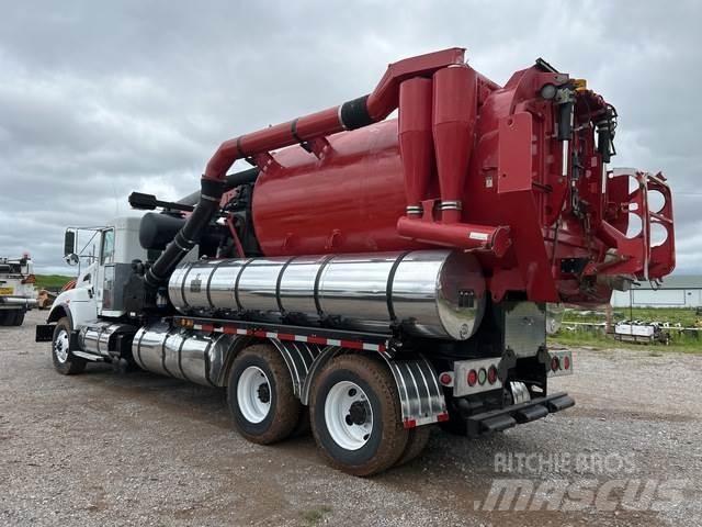 Kenworth T400 Crawler excavators