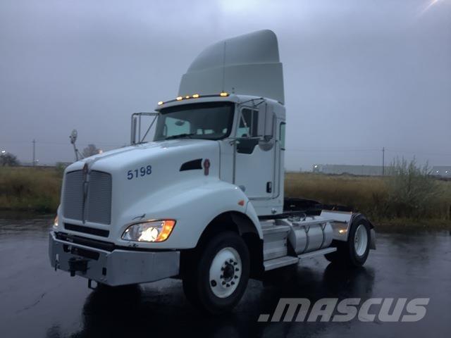 Kenworth T440 Tractor Units